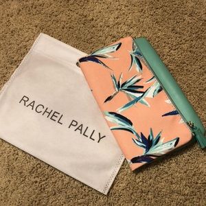 💕Adorable Rachel Pally Clutch💕